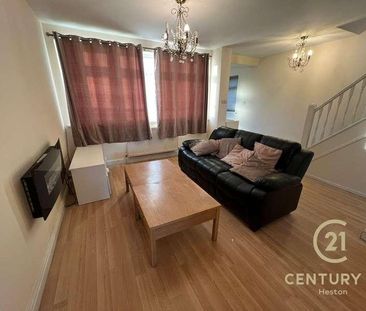 Oxford Avenue, Hayes, UB3 - Photo 1