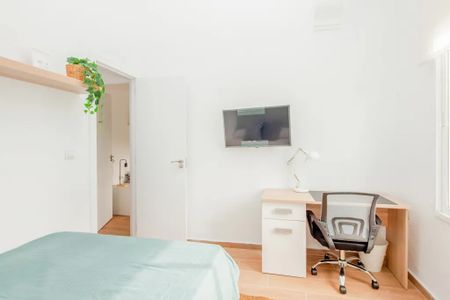 Carrer Cadis, Valencia, Valencian Community 46006 - Photo 5