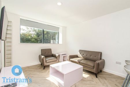 1 bed Shared House for Rent - Photo 2