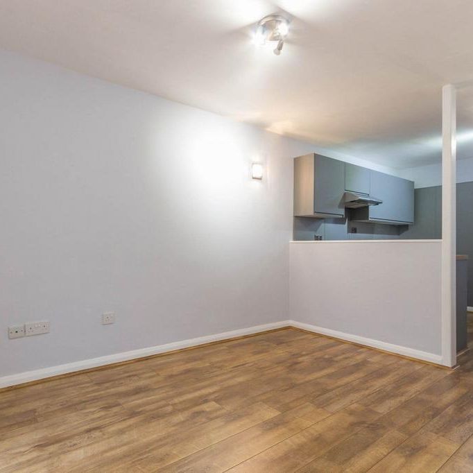 1 bedroom barn conversion to rent - Photo 1