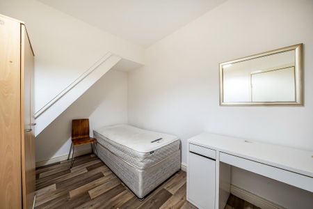 3 bedroom detached house to rent - Photo 4