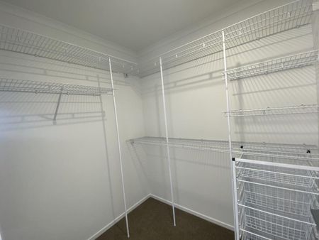 New build in Kotata Heights - Photo 3