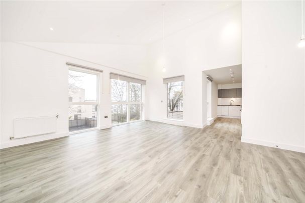 Christchurch Avenue, NW6, London - Photo 1