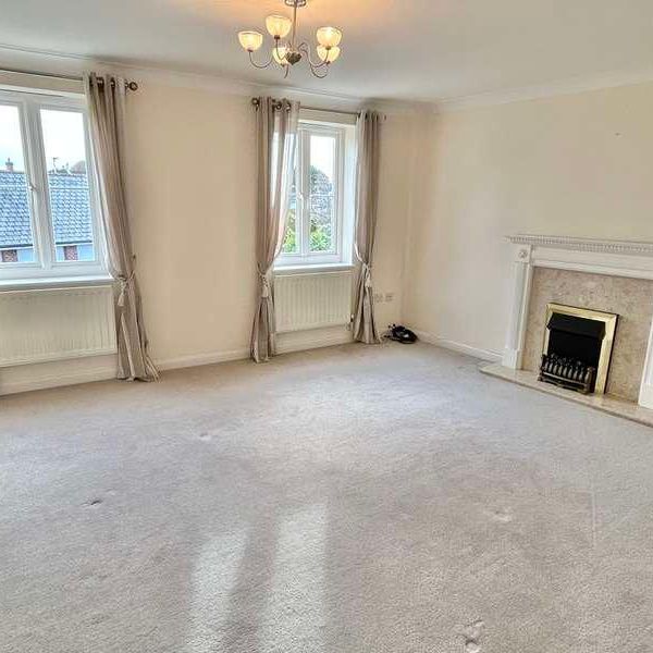 Fleming Way, St Leonards, Exeter, EX2 - Photo 1