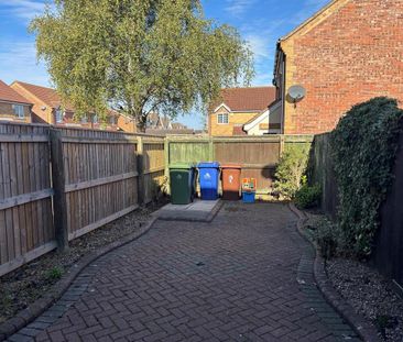 2 bedroom semi-detached house to rent - Photo 6