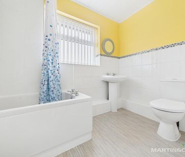 3 bedroom semi-detached house to rent - Photo 5