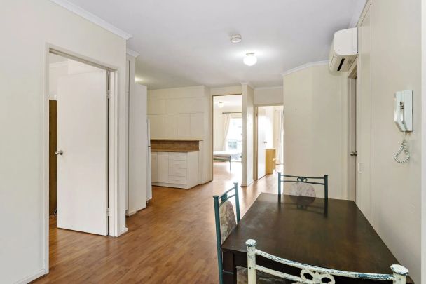 3 bedroom fully furnished apartment - great location! - Photo 1