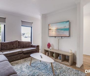 Family Comfort & Entertainer's Delight – Poolside Living in Banksia... - Photo 3