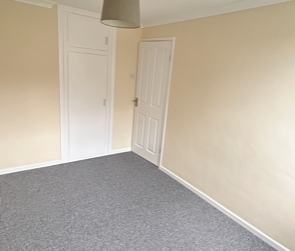 Mid Town House to Rent in Leek - Photo 1