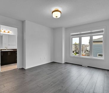 For Lease - 72 Barn Swallow Private, Blossom Park - Airport and Are... - Photo 5