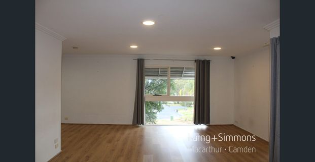 Large Family Home - Photo 1