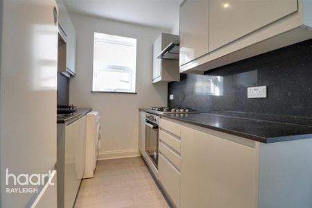 2 bedroom flat to rent - Photo 5