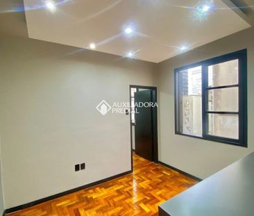 Apartamento com 1 quarto e 23m² para alugar em Centro Histórico, Po... - Foto 1