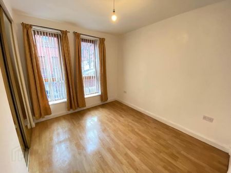 Apt 1, No 5 Lord Street, Belfast, BT5 4QG - Photo 4
