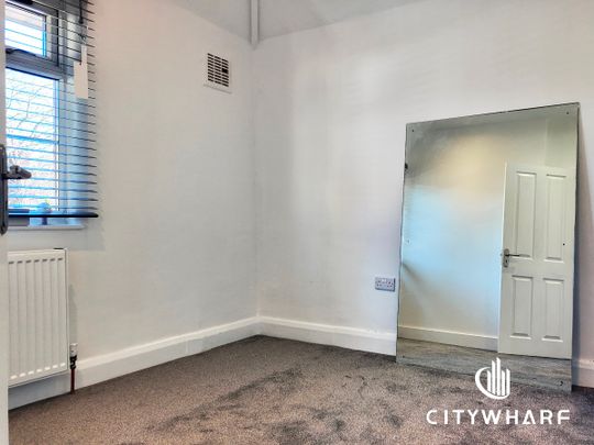 Alliance Road, London - Photo 1