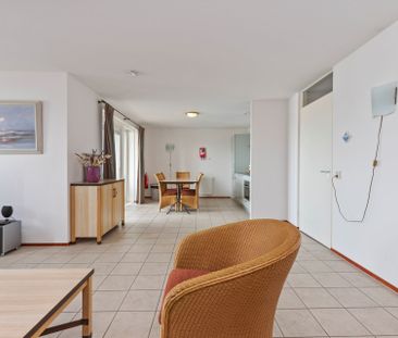 Lovely 2 bedroom apartment, terrace & harbor view - Foto 1