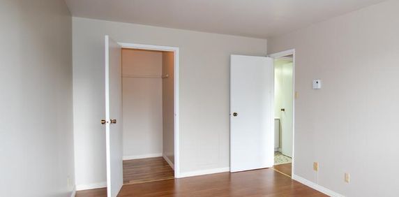 Complexe du Parc | 4 1/2 à Louer | 2 bedrooms apartment for Rent | Sherbrooke - Photo 2