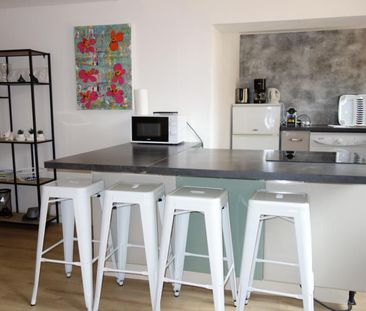 Location - Appartement T2 bis meublé en duplex de 48 m² - proche ce... - Photo 2