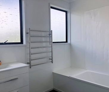 Generous Living on Gardenia - Photo 6