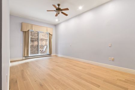 2100 Rue Chomedey, Montréal - Photo 3