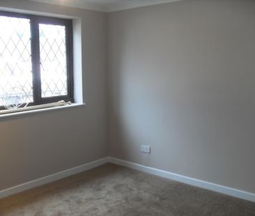 2 bedroom semi-detached house to rent - Photo 5