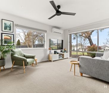 8/17 Pickup Close, Casey ACT 2913 - Townhouse For Rent | Domain - Photo 2