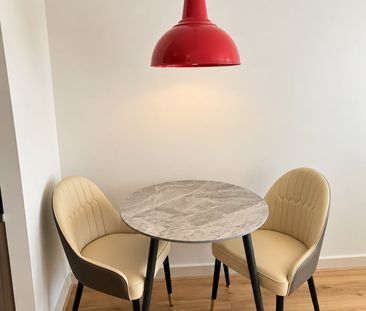 1 Bed Flat, Rick Roberts Way, E15 - Photo 2