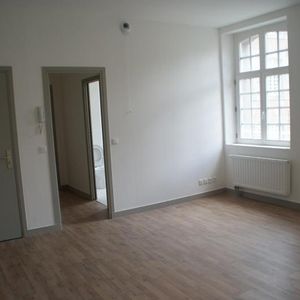 Location Appartement 2 pièces 41m² CAMBRAI 59400 - Photo 2