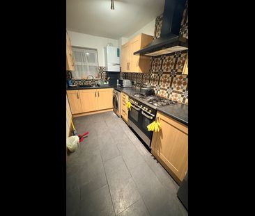 Room in a Shared House, Macdonald Road, E17 - Photo 4