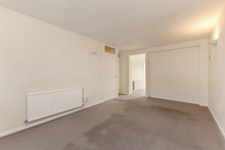 4 bedroom terraced house to rent - Photo 4