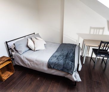 Estcourt Avenue, Headingley, Leeds - Photo 3