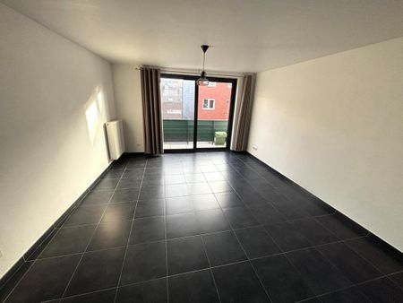 instapklaar éénslaapkamerappartement met terras in het centrum van Ninove - Photo 3