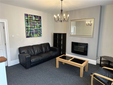 43 Birkhouse Lane, Huddersfield, HD5 - Photo 4