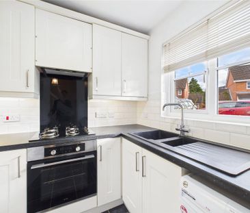 2 bedroom end of terrace house to rent - Photo 4