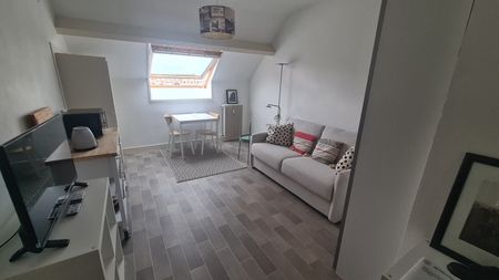 Location Appartement 1 pièce 17m² ORLEANS 45000 - Photo 4