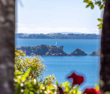 Tranquil Waiheke Guesthouse with Sea Views - Photo 5