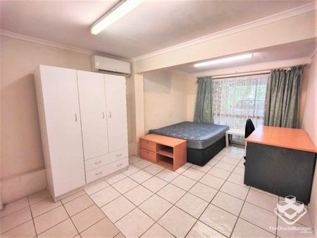 Full Furnished 3 Bedrooms Granny Flat - Photo 5