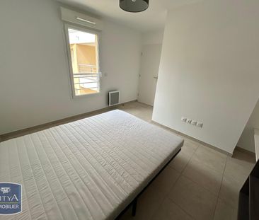 Location Appartement 2 pièces 46m² SOLLIES PONT 83210 - Photo 4