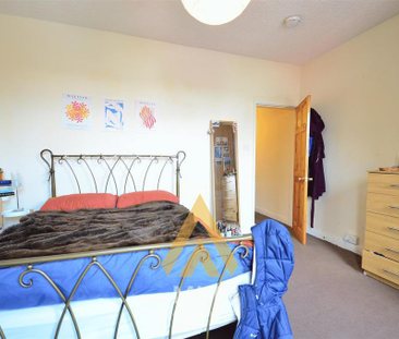 4 bedroom terraced house to rent - Photo 6