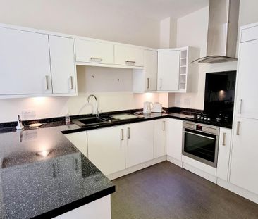 2 bedroom flat to rent - Photo 6