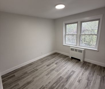 280 Blake Boulevard - 3 Ottawa ON K1L 6L7 - Photo 2