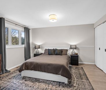 For Lease - 115 McClellan Road, South of Baseline to Knoxdale, Ontario - Photo 1