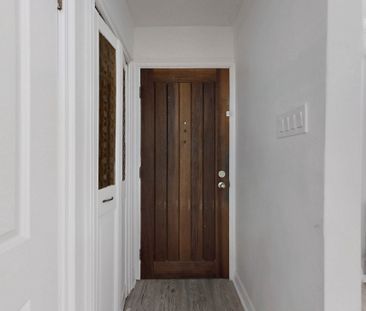 For Lease - 559 Drymen Crescent Unit# 2, Mississauga, Ontario - Photo 4