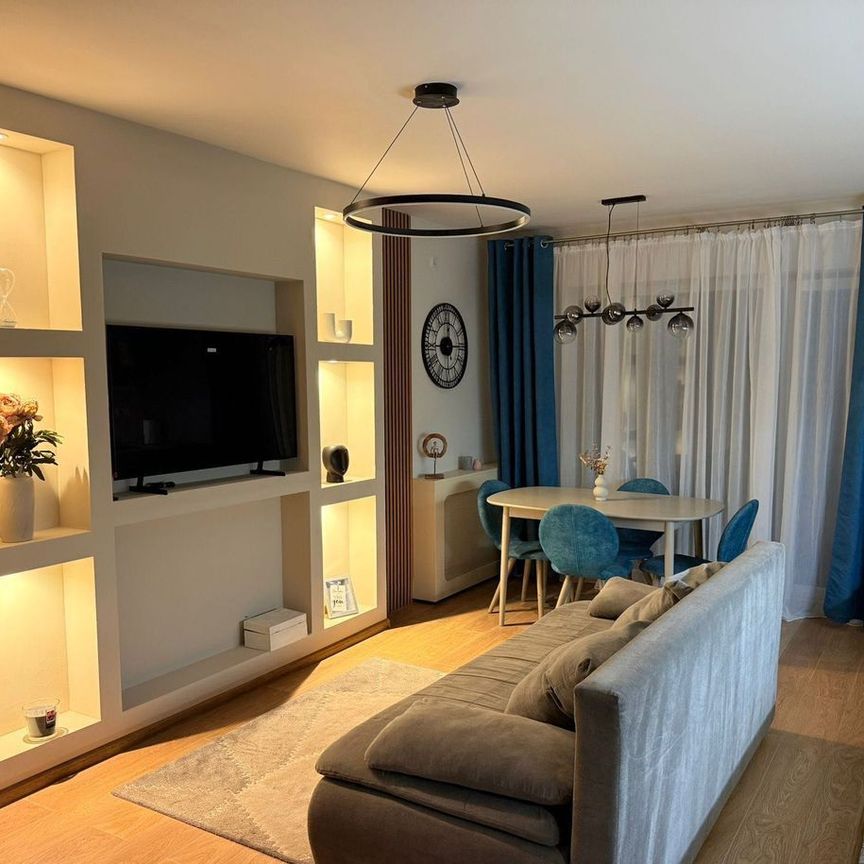 Apartament 2 camere 57mp, finisat modern, etaj intermediar, Centru - Photo 1
