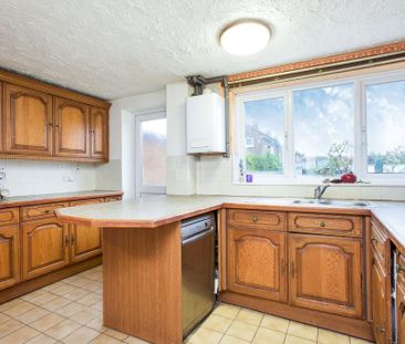 3 bedroom terraced house to rent - Photo 5