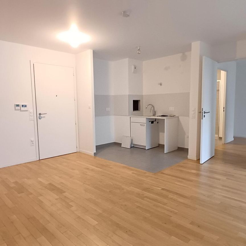 location Appartement F2 DE 49.22m² À CLICHY - Photo 1