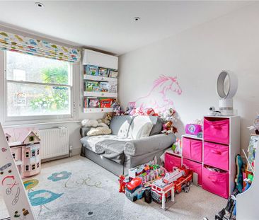 4 bedroom terraced house to rent - Photo 2