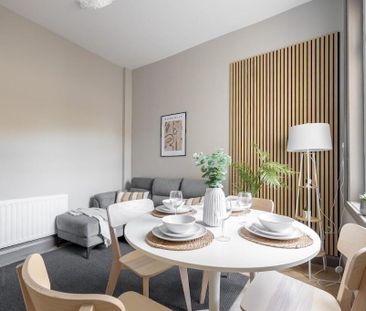 Room 5, 65 Ballygomartin Road, Belfast, BT13 3LB - Photo 5