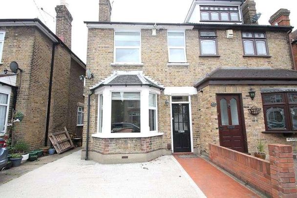 Douglas Road, Hornchurch, Essex, RM11 - Photo 1