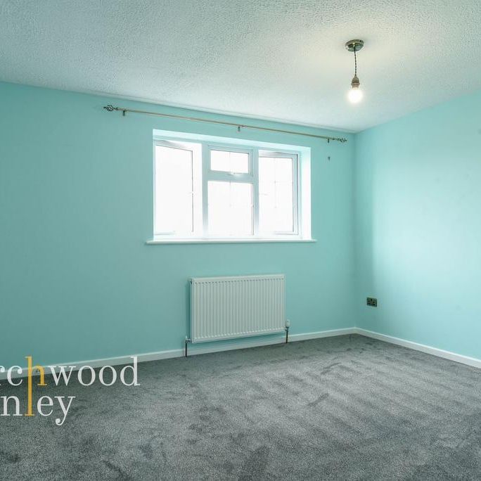 4 bedroom detached house to rent - Photo 1